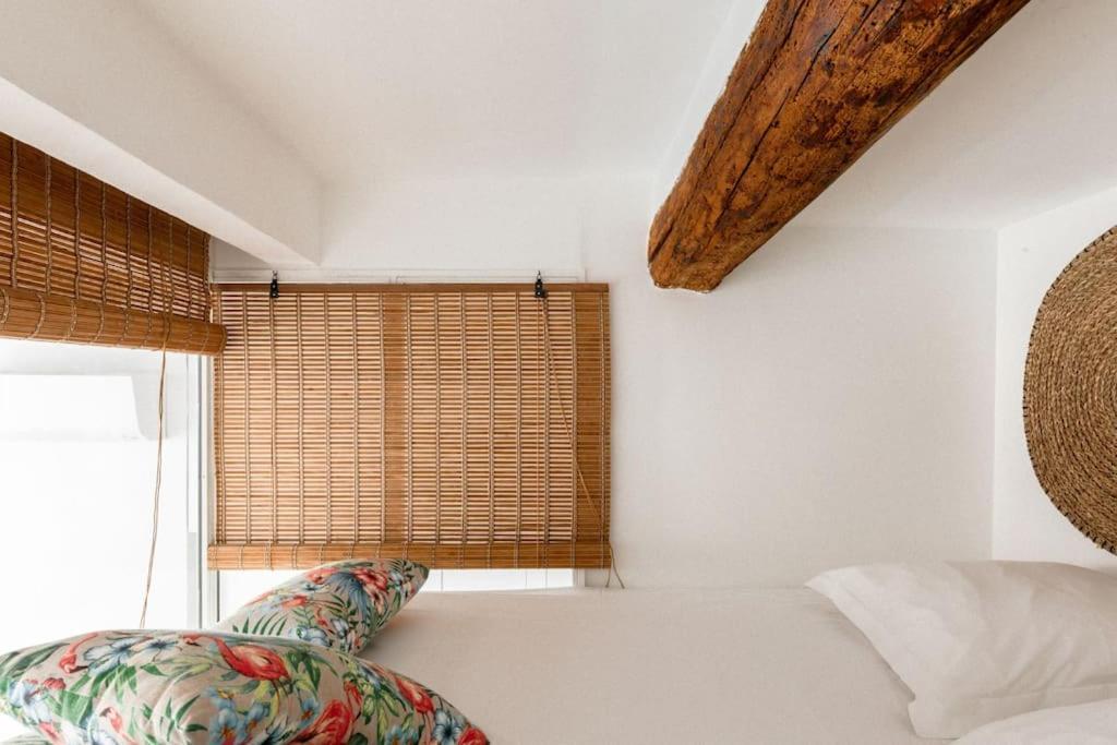 Appartement Authentique Situe En Plein Centre D'Антиб Экстерьер фото