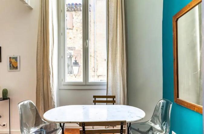 Appartement Authentique Situe En Plein Centre D'Антиб Экстерьер фото